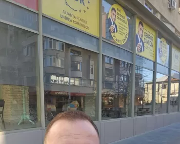Foto: Cosmin Corâțu, consilierul municipal din partea AUR, în cărți pentru al doilea post de vice al Craiovei