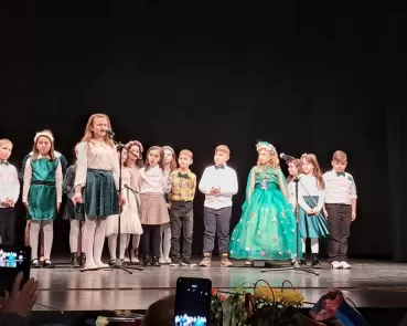 Foto: Mărțișor pentru suflet drag, pe scena de la Teatrul Național din Caracal