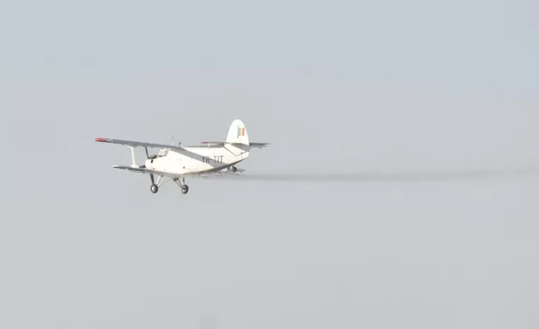 Foto: O nouă etapă a dezinsecției aeriene