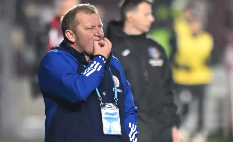 Foto: Oțelul - FCU. Dorinel Munteanu recunoaște forța oltenilor