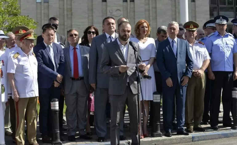 Foto: Dindirică o schimbă pe Rela Filip în Primărie. Pe cine o schimba la Parlament?!