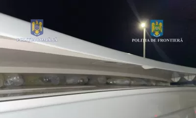 Foto: 17 arme confiscate de la un cetățean străin, în Vama Calafat