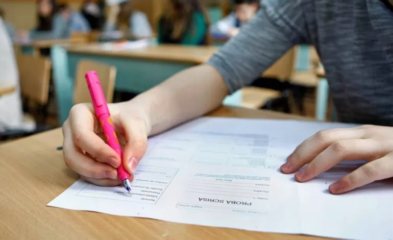 Foto: Dolj: Peste 4000 de elevi sunt așteptați la Evaluarea Națională