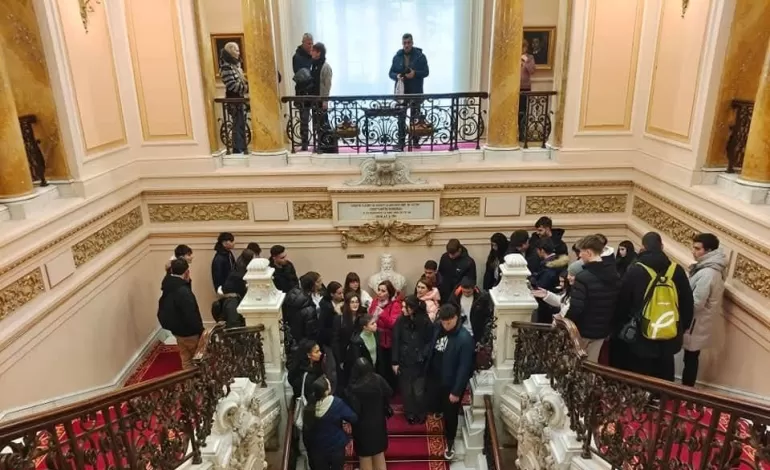 Foto: Peste 120.000 de vizitatori în muzeele din subordinea CJ Dolj, în 2024