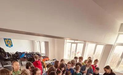 Foto: Lecție interactivă la Jandarmeria Vâlcea pentru elevii Colegiului Național „Mircea cel Bătrân