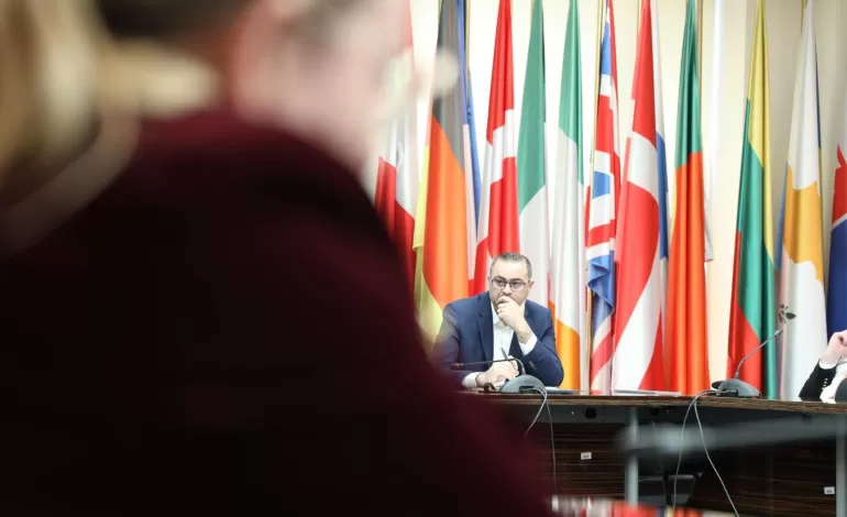 Foto: Stelian Bărăgan vine acasă, Bușoi ajunge la Ministerul Energiei
