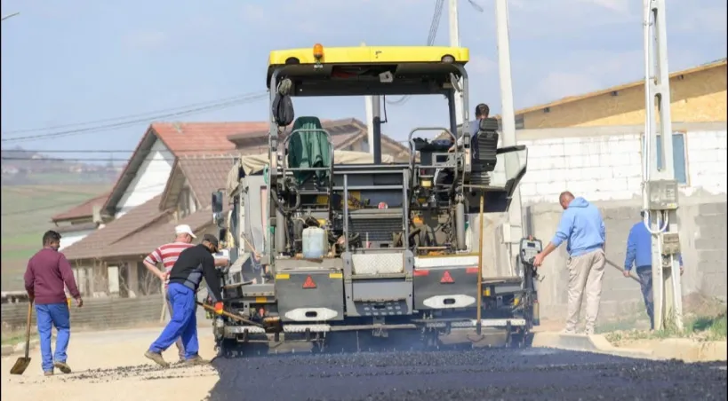 Foto: Severin: 43 de străzi în modernizare. Lucrările au fost reluate după sezonul rece