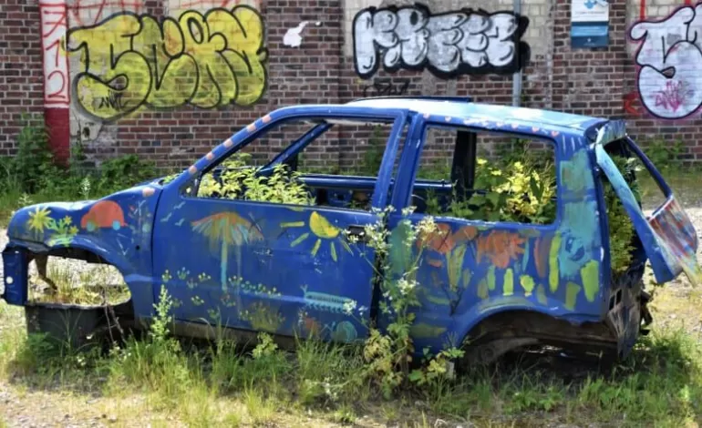 Foto: Continuă ridicarea rablelor de pe domeniul public